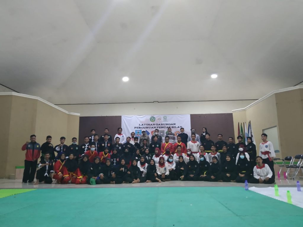 Latgab for UKM Martial Arts UIN سعيد سوراكارتا ضد إيان الشيخ نورجاتي سيريبون